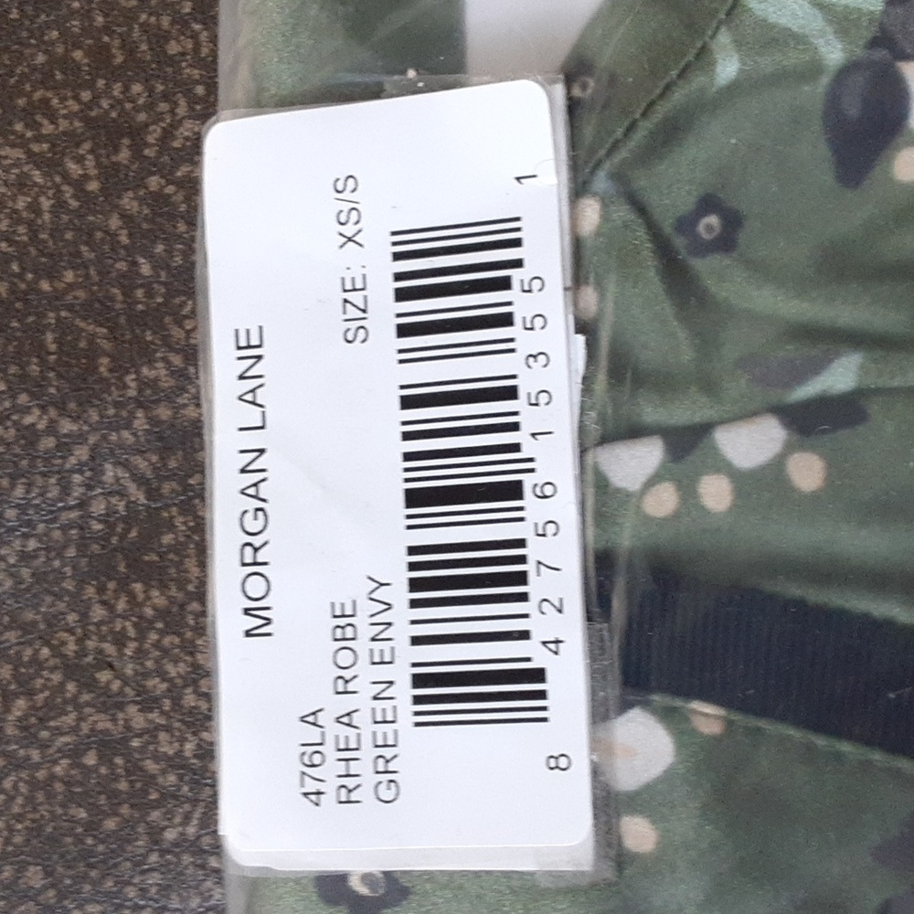 Morgan Lane Robe - Picture 3 of 3